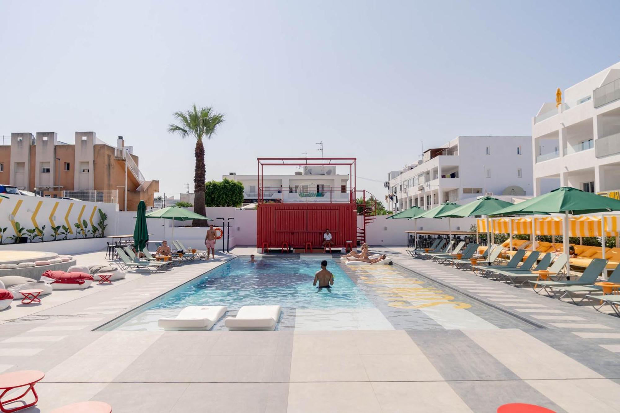 Ryans Lolas Sant Antoni de Portmany Extérieur photo